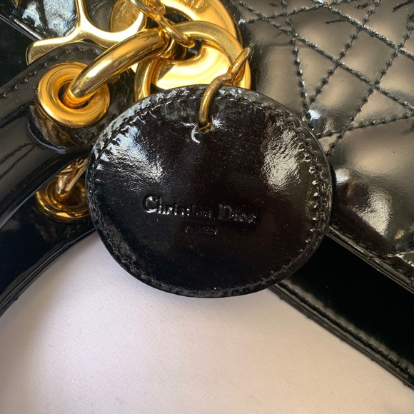 ❤️❤️SOLD❤️❤️DIOR LADY DIOR patent shoulder/handbag - Picture 9 of 16